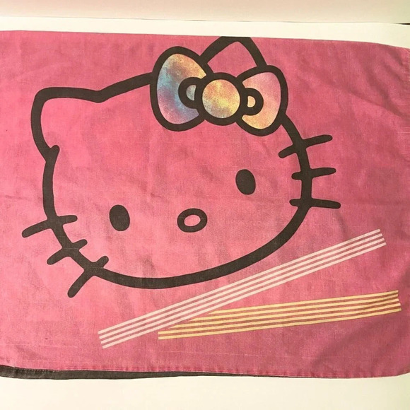 2013 Hello Kitty  Pink and Black Standard Size 29 x 18 inch 1 Piece Pillowcase - Picture 6 of 16